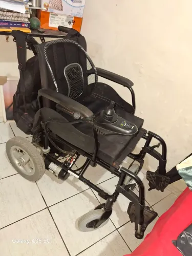 Cadeira de Rodas motorizada sem funcionar