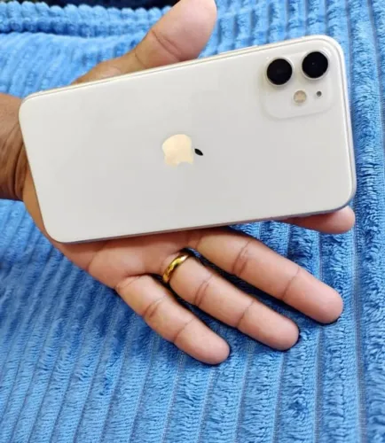 Iphone 11 premium top