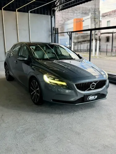 Volvo V40 2 2019