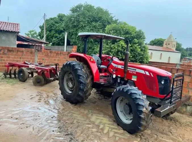 Trator Massey Ferguson 4275 4x4 Ano 2011 + Grade 14 Discos Revisado