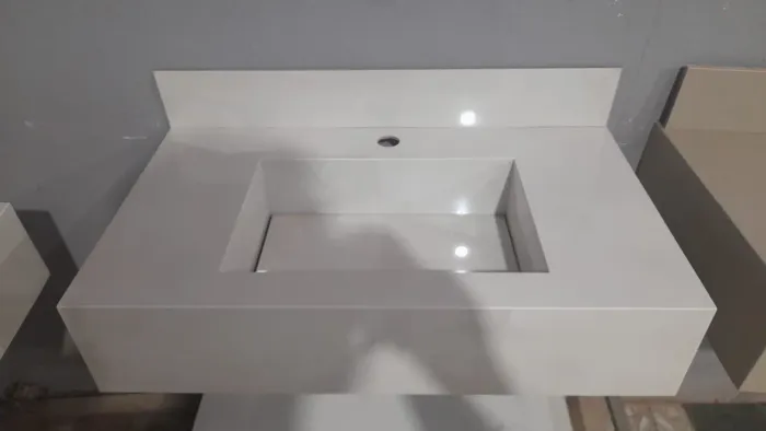 Pia em porcelanato