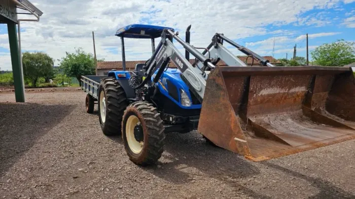 TRATOR New Holland TL 5.80 CONJUNTO CONCHA E LANIMA