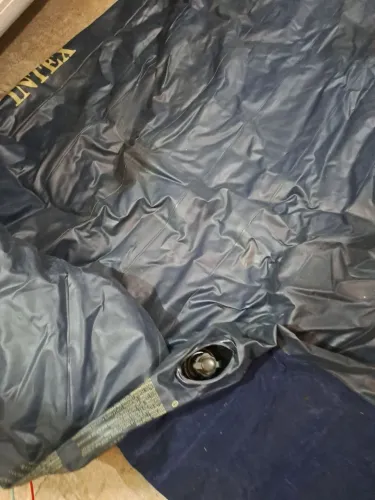 Colchão de casal inflável, marca INTEX em ótimo estado.