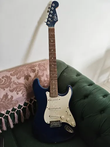 Guitarra Eagle STS 001 Stratocaster Headstock Fender Anos 2000