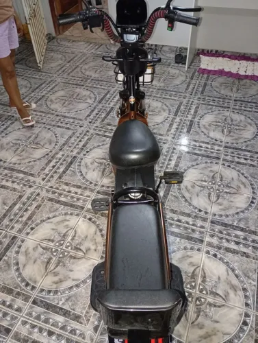 MOTO ELETRICA 100 CELINDRADAS