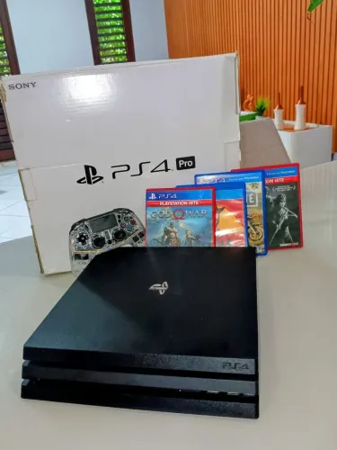 PS4 PRO 1TB SEMINOVO