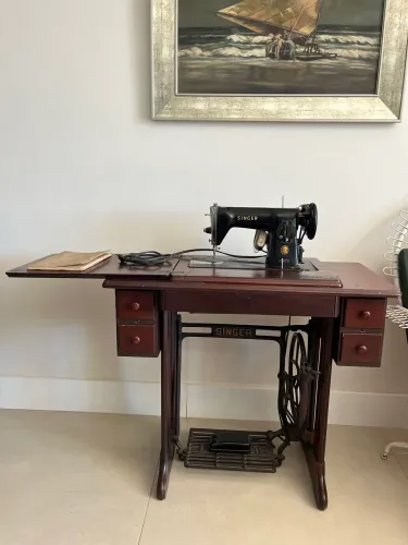 MAQUINA DE COSTURA SINGER