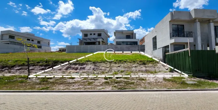 Terreno à venda, 336 m² por R$ 700.000,00 - Urbanova - São José dos Campos/SP