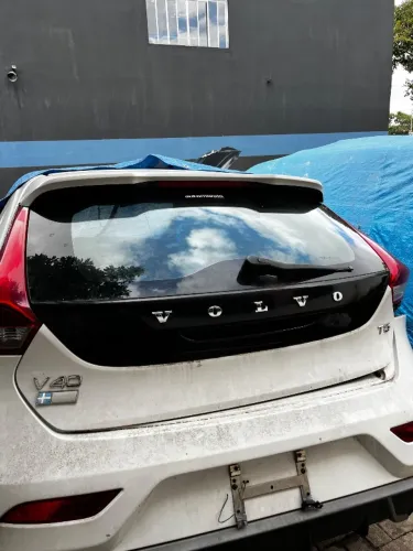 Tampa traseira volvo v40 R-design 2014 completo