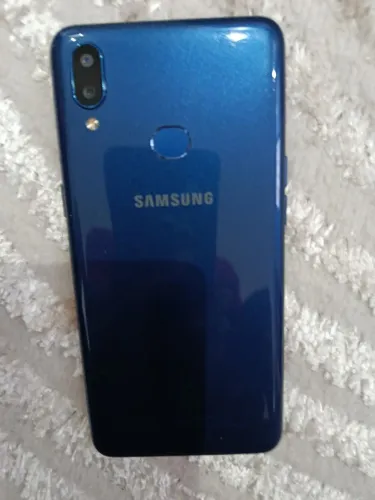 Celular Samsung Galaxy A10S 32 gb 2 gb ram.