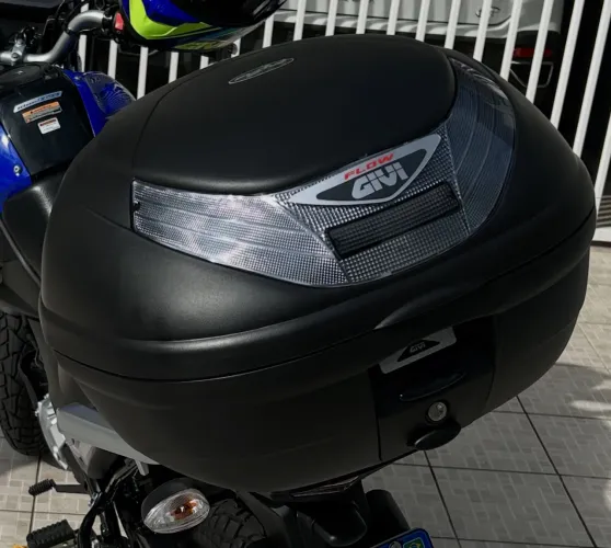 Baú para moto Give