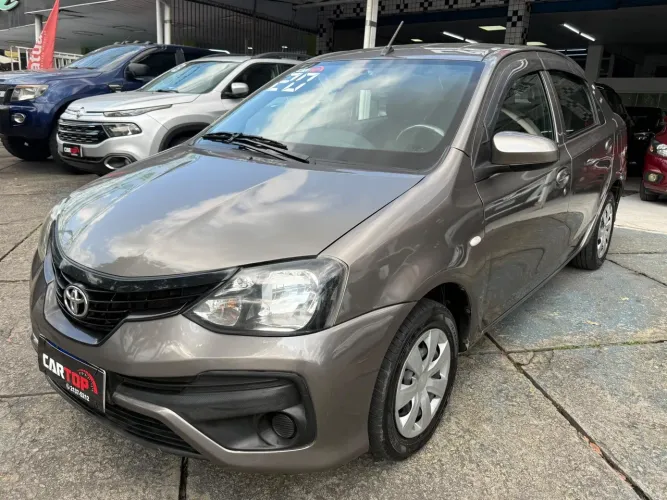 Toyota Etios X Sedan 1.5 Flex 16V 4P Mec. 2020