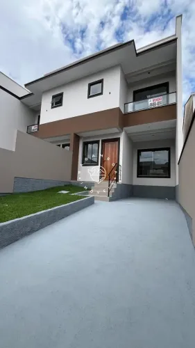 Sobrado Novo com 2 Suítes e Planta Moderna Oportunidade Única