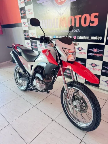BROS 160 2017 ÚNICO DONO KM 40 mil