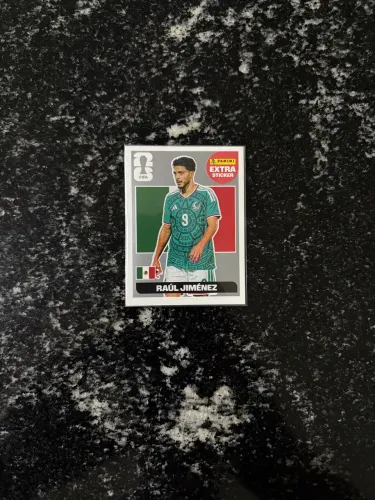 Figurinha extra panini Raul Jimenez prata