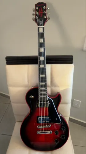 Epiphone Les Paul Custom Electric Guitar - Vermelha / Preta