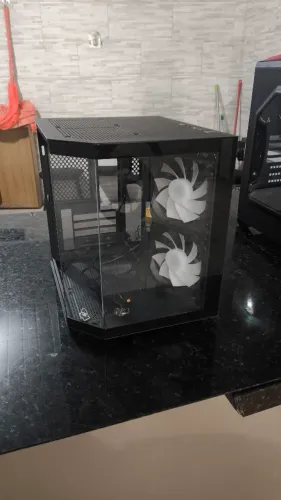 Gabinete para PC compra um e leva o outro