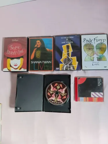 COLETÂNEA DE DVDS E CD (MÚSICAS)