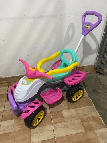 Carrinho de Passeio com Penal, Semi novo