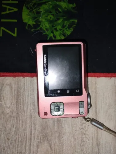 Maquina Kodack rosa  modelo c180