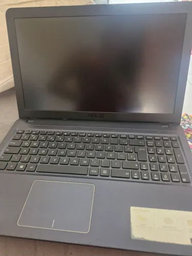 Notbook ASUS- Modelo X543M