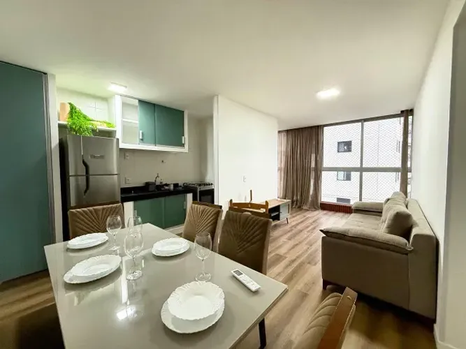 Apto Mobiliado, 65m², 2/4, 1 vaga no Ed. Torre Evidence