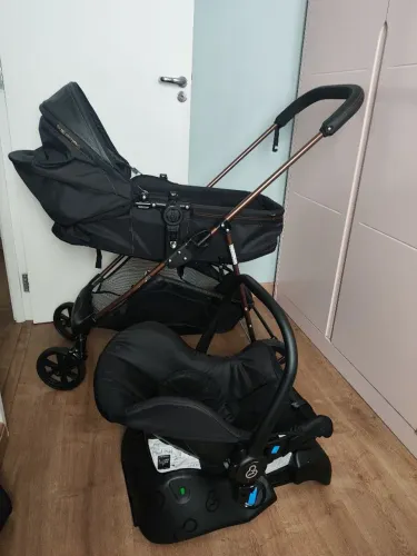 Carrinho de Bebê + Bebê conforto + Base para carro Galzerano Napoli
