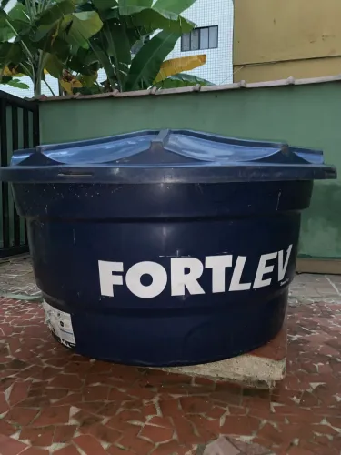 Caixa de 500 litros - FORTLEV (nunca utilizada)