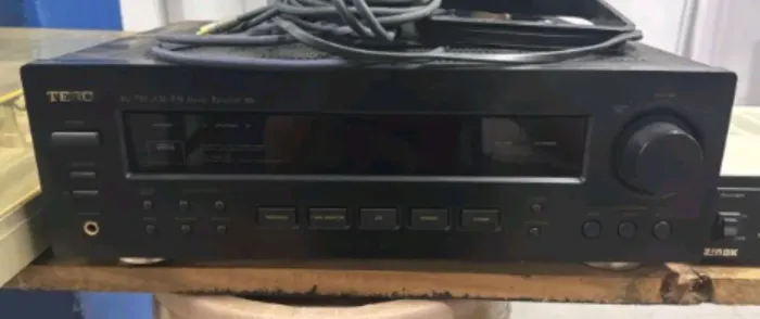 Vendo Receiver TEAC AG-790 8 Ohms
