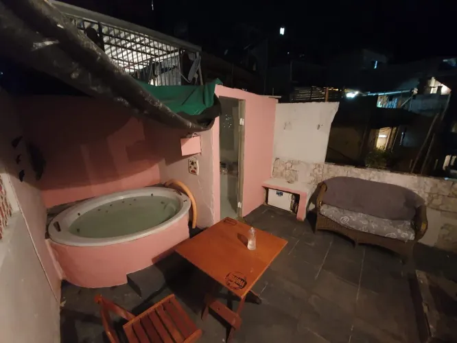 Quarto individual todo mobiliado na Zona Sul (Rocinha)