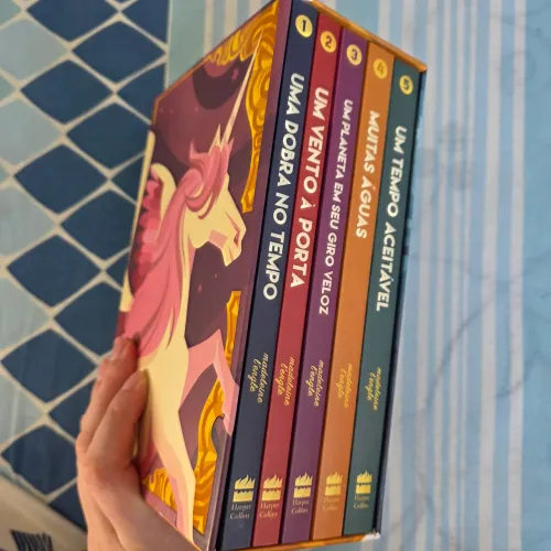 Box de livros Uma Dobra no Tempo