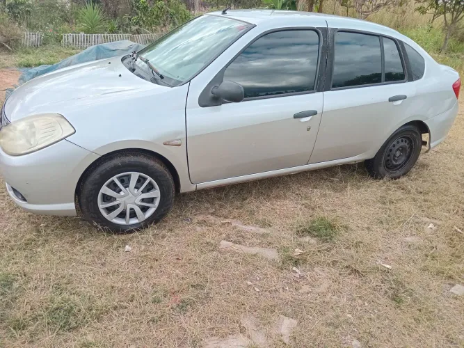 Renault Symbol Expression Hi-flex 1.6 16V 4P 2010