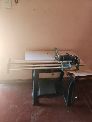 Maquina de pregar ribana