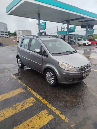 Fiat Idea Essence 1.6 Flex 16V 5P 2012