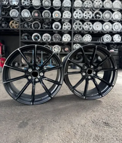 Rodas aro 19 preta Furação 5x114 Tala 8.5