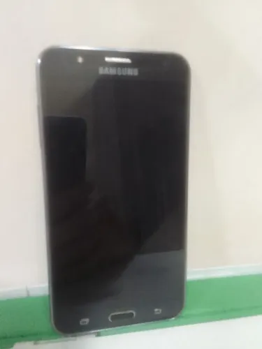 J7 - Celular da Samsung