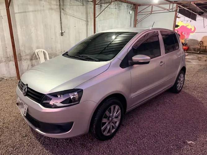 Volkswagen Fox 1.0 MI Total Flex 8V 5P 2011