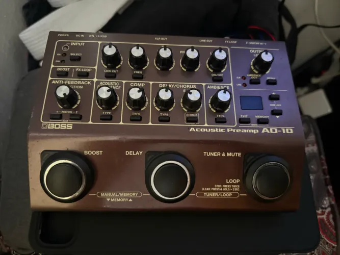 Pré Amplificador Boss AD-10 para violão 