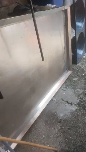 vendo bancada de peixe térmica mesa térmica. em ótimo estado de conservação valor 2.200