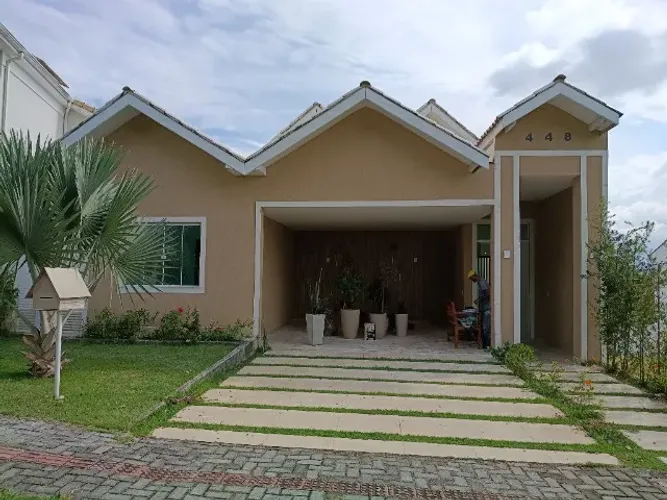 LOCAÇÃO CASA RESENDE ALPHAVILLE, em con PISCINAdomínio 3 suítes salão cozinha aclopada áre