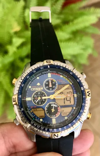Relógio Citizen 320