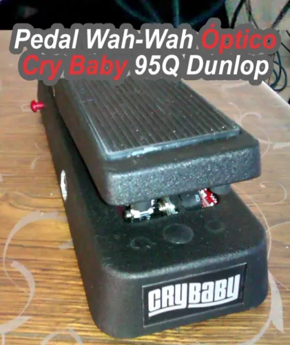 Pedal Cry Baby Wah-Wah Dunlop USA Óptico / Automático