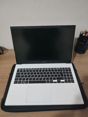  Notebook Samsung Book - Intel Celeron, RAM de 4GB , DDR4 2666 MHz, HD de 512.