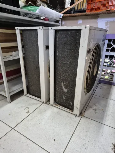 Vendo dois aparelhos de ar condicionado piso teto 36000 btus