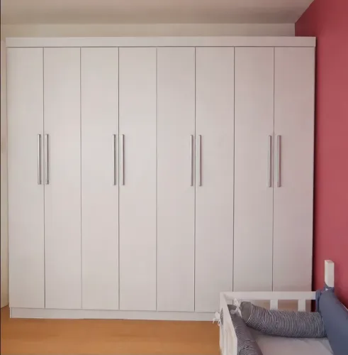 Guarda-Roupa Branco 8 Portas (2,38m x 2,16m) - R$ 350 - Já Desmontado