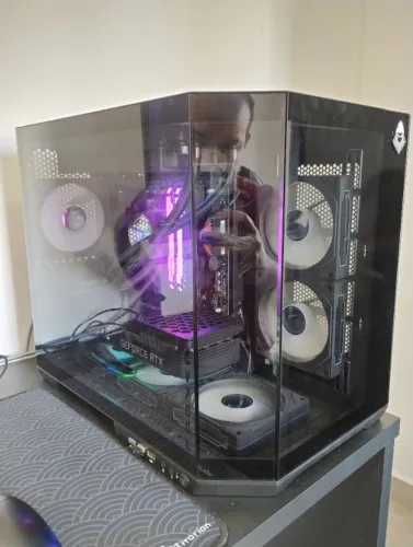Gabinete gamer + Water cooler 240mm 