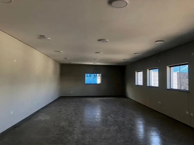 Salão para alugar em Piracicaba, Centro, com 185 m²
