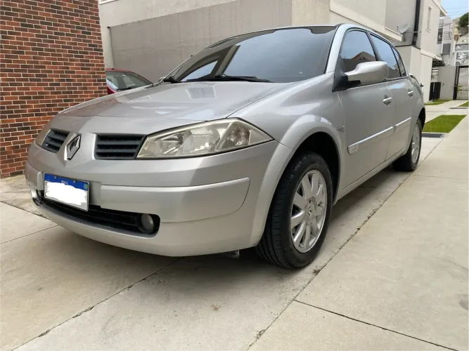 Renault Megane Sedan Dynamique Hi-flex 1.6 16V 2011