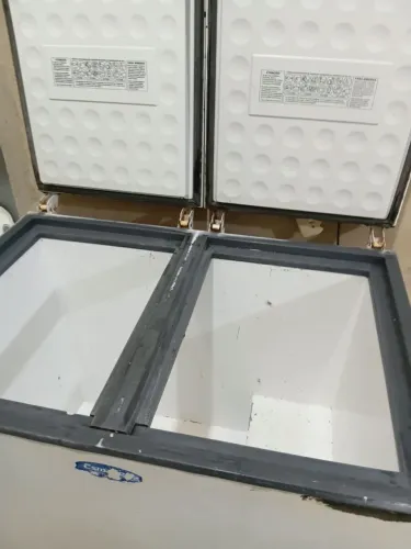 Freezer horizontal 330 litros Esmaltec