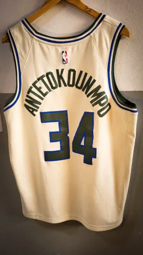 Jersey NBA Milwaukee Bucks 34 Antetokounmpo NIKE Swingman Usado Original